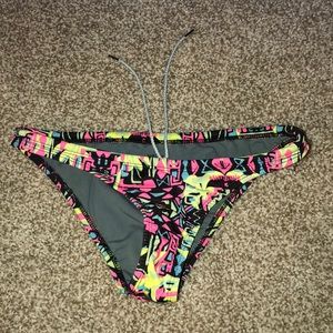 Limited edition jolyn bikini bottoms